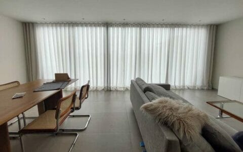 cortinas para oficinas elegantes y acogedoras con buena iluminación