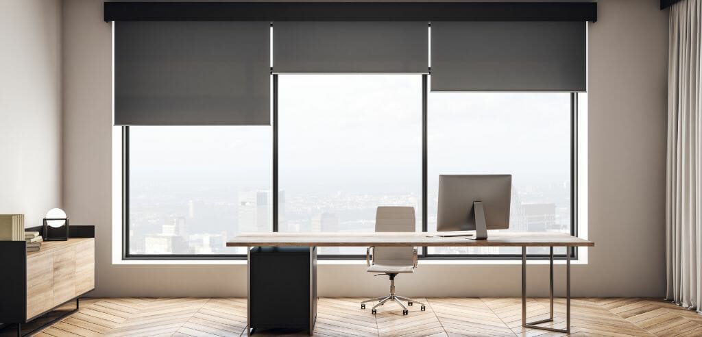 persianas enrollables color negro para ambientes minimalistas y modernos
