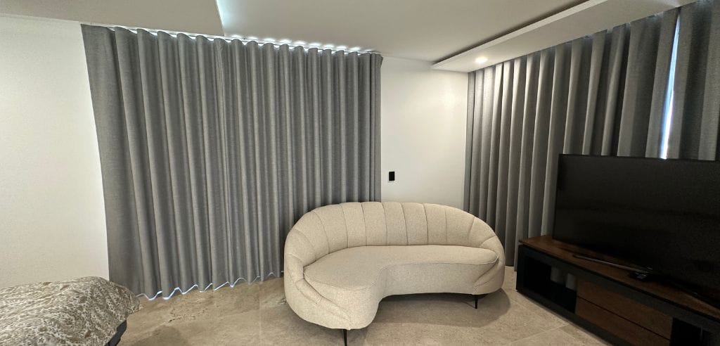 Las cortinas añaden glamour, elegancia y comodidad a las estancias
